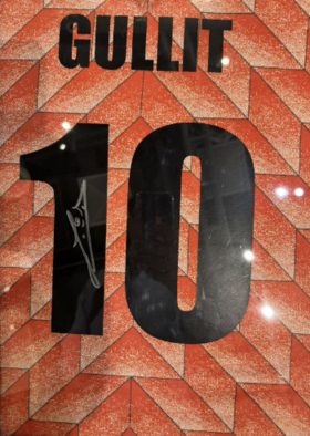 古力特背签荷兰1988年主场球衣