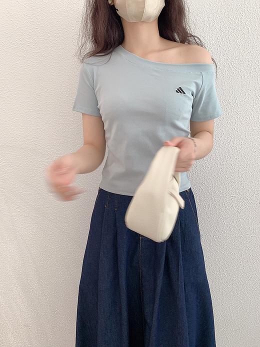 【GZ】无忧购“清仓大促”一字肩斜领小刺绣图案修身显瘦短款T恤9552（截单后3-5天发货) 商品图7