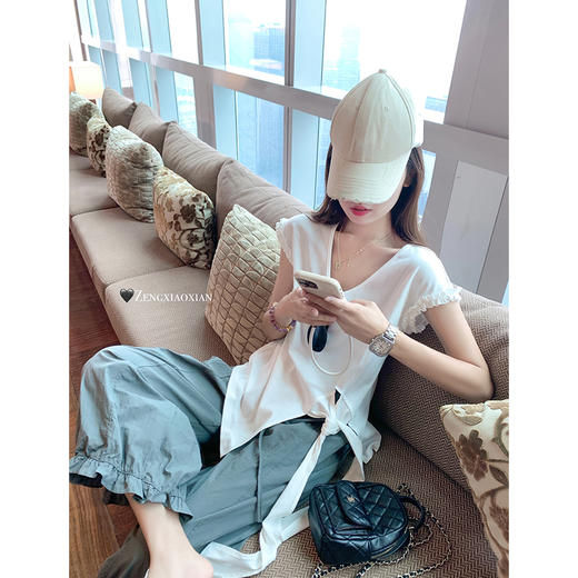 <曾小咸推荐>圆领木耳边设计绑绳收腰短袖T恤 商品图2