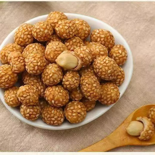 🔥咸甜酥脆暴击来啦❗️19.9💰抢3大袋零食铺子【山药芝麻花生】 🥜浓郁的花生芝麻香在齿间炸开，酥脆外皮裹着整颗香脆花生❗️咬下去咔嚓声超治愈✨一口一个不掉渣😋 商品图0