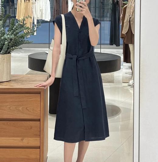 通勤必备  贸易公司   小禾V领风衣式亚麻连衣裙   比利时亚麻连衣裙   轻盈透气 商品图1