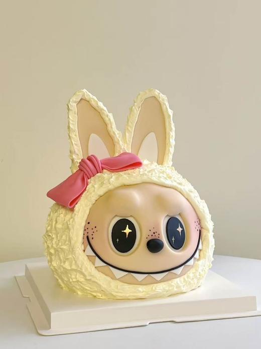 顶流大明星 戴蝴蝶结的LUBUBU（翻糖装饰）提前两天预定 商品图0