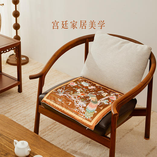 【故宫家居】繁花似锦艾草热敷坐垫电加热办公室养生实用生日礼物 商品图1