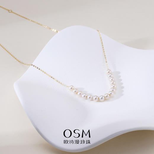 欧诗漫珠宝 淡水小珍珠微笑脸18k金珍珠项链4-5mm优雅 新月035789 商品图3