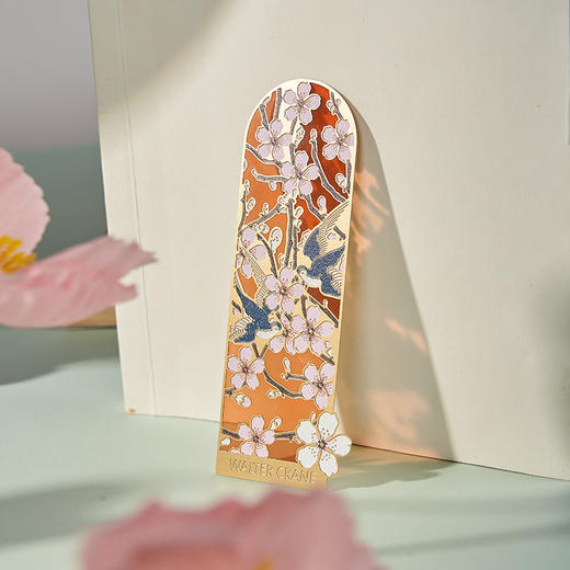 V&A博物馆 物兮物工艺美术系列 杏林春燕 草莓小偷 透光书签 商品图2