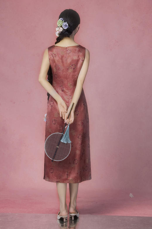 逸红颜明月优选#23姆米冰凉透孔罗提花红云纱连衣裙「情丝乐颜」橘霞佛赤衬得肌肤如玉~ 商品图2