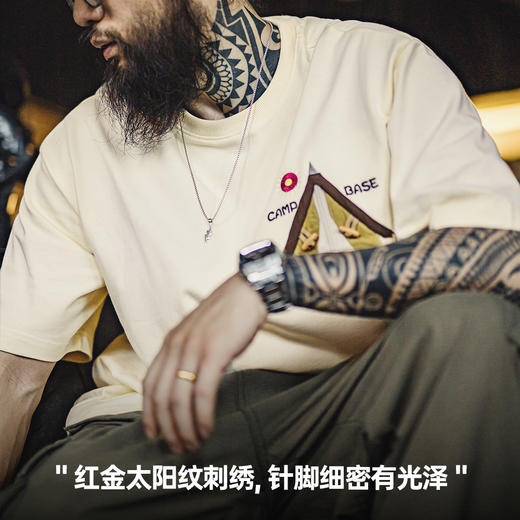 马登工装美式创意刺绣T恤米白色纯棉重磅半袖螺纹领口短袖男夏季 商品图3