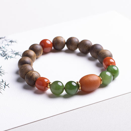 xy0407沉香+老蜜蜡南红碧玉手串 商品图2