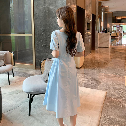 奢姿大码女装2025夏季方领气质裙子胖妹妹褶皱设计时尚通勤连衣裙9952869625 商品图3