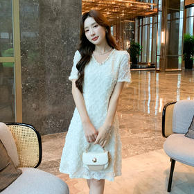 奢姿大码女装2026夏季波西米亚风提花蕾丝连衣裙胖妹妹V领裙子9952822032【1】