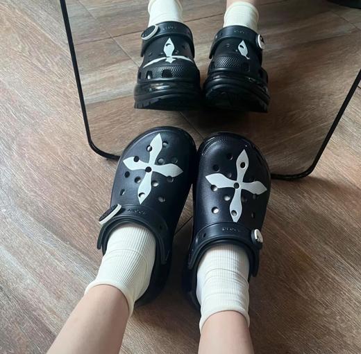 SMFK x Crocs 联名系列光轮十字花厚底增高洞洞鞋女款（HY） 商品图7