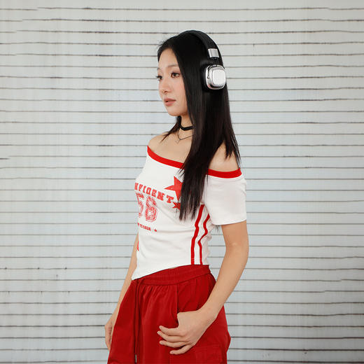 【商场同款】女款时尚泽西风字母斜肩T恤纪念日百货163302409 商品图2