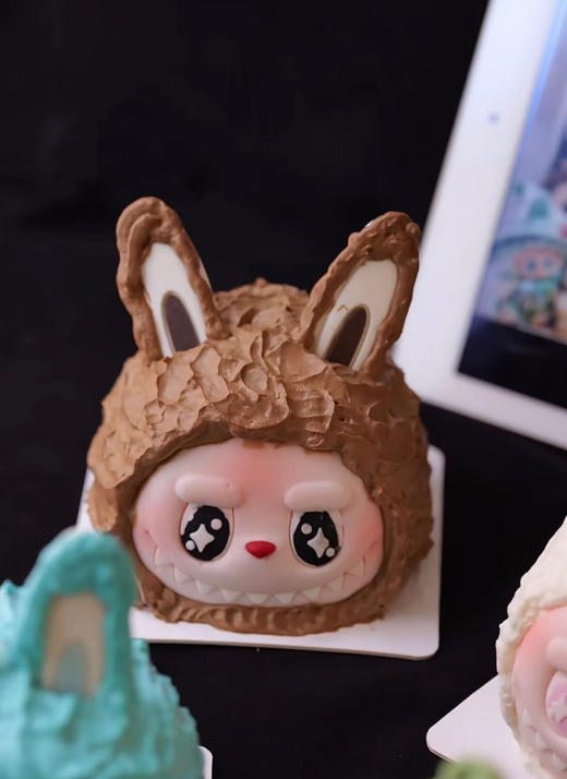 谁还没有拥有大明星LABUBU  快来带它回家（巧克力装饰） 商品图1