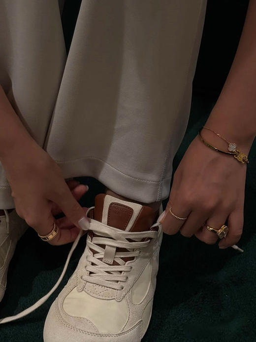 现货 THS-限时 BV家 情侣款 新款复古阿甘运动鞋 4色 QZ113 商品图2