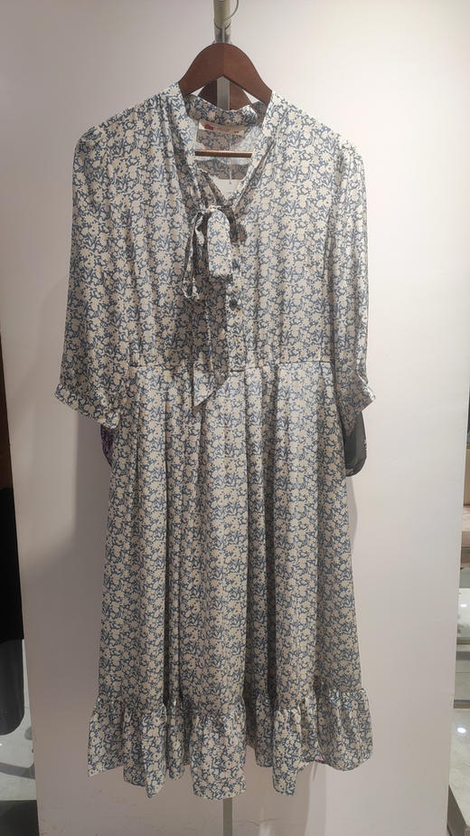 2F阿玛菲连衣裙 商品图0