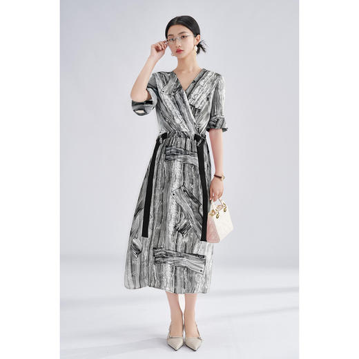 桑蚕丝连衣裙 优雅条纹显瘦短袖A字裙女夏季高级感气质大牌 商品图4