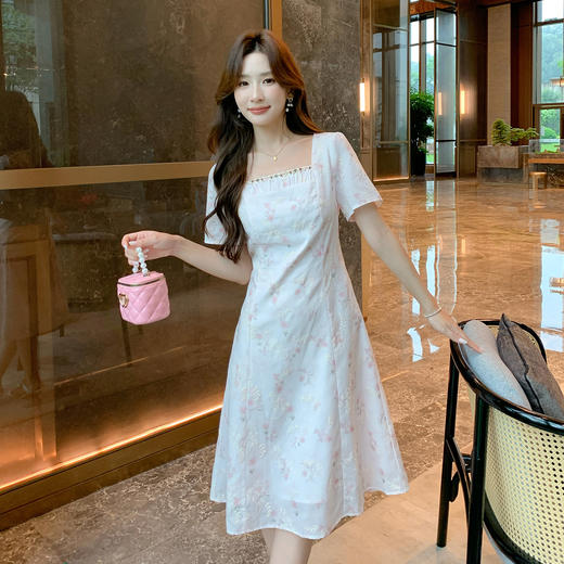 奢姿大码女装2025夏季时尚方领短袖连衣裙胖妹妹气质减龄碎花裙子9952890592 商品图0