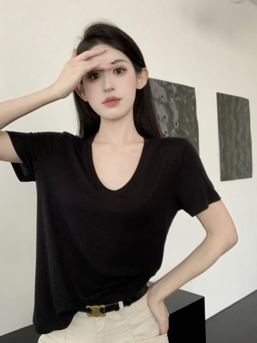 夏日懒人美学天花板！【MOMOTIABIN韩系慵懒感天丝U领短袖YYTMA84】版型慵懒又随性日常，一件轻松搞定出门不费脑穿搭 商品图0