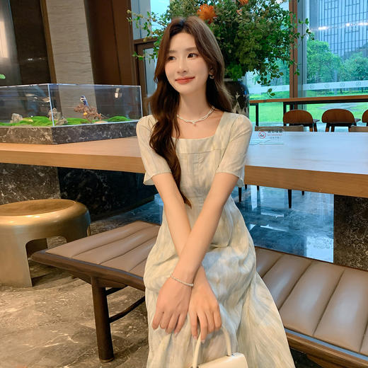 奢姿大码女装2025夏季方领设计轻奢时尚连衣裙胖妹妹减龄印花裙子9952890625 商品图2