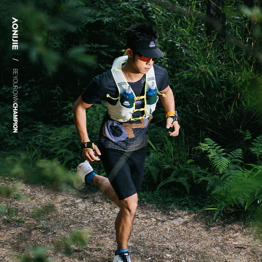 奥尼捷越野包嫩绿色轻量跑步登山徒步背包水袋背包10L (搭配杖包免费送，颜色随机) 商品图4