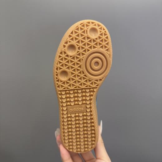 点此购买 阿迪德训低帮儿童休闲鞋 xqd 323397 商品图14