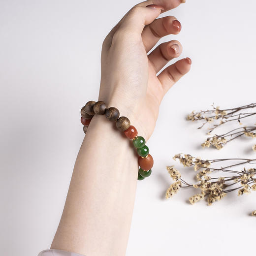 xy0407沉香+老蜜蜡南红碧玉手串 商品图8