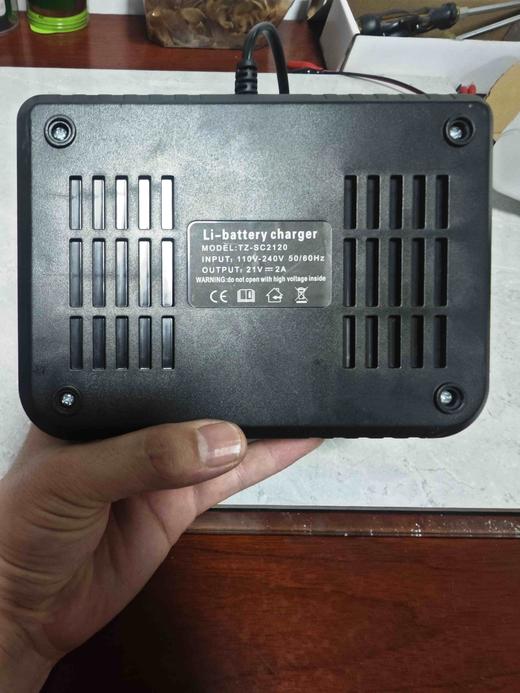 【货号07706】适用大艺款A6/A7电池充电器双座充一拖二电池充电器大电流2.0A 商品图2