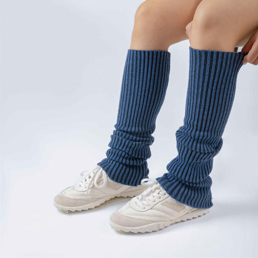 Accessories系列微喇显瘦美腿拼色保暖堆堆袜长筒袜套POPBASIC&AR 商品图4