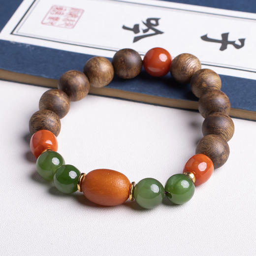 xy0407沉香+老蜜蜡南红碧玉手串 商品图5