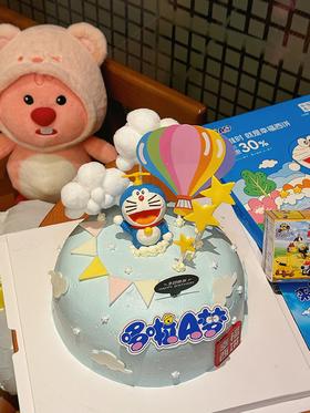 🔵 生日和蓝胖子同框！可爱暴击九宫格！