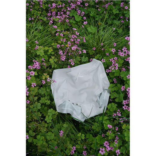 【3条装】轻塑镂空提花内裤 轻薄冰丝 高弹细腻 蚕丝底裆 舒适透气不闷汗 商品图5