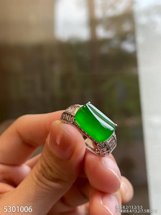 玻璃种艳绿无事牌戒指【5301006】具体价格微信咨询 商品图5