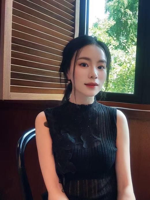 PIANAI冷小姐# 三色花朵背心 商品图0