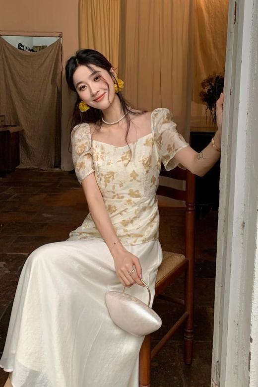 ELLA JADE 方领泡泡袖碎花不规则连衣裙 20856 商品图6