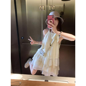 <曾小咸推荐>法式高级感气质挂脖荷叶边连衣裙
