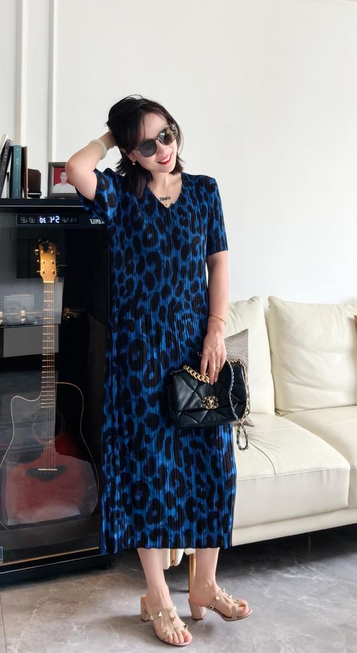 三宅桑蚕丝南韩丝亚麻丝超薄凉爽小猎豹连衣裙 商品图1