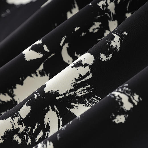 「高货wl」全新升级【铂金会员293/天猫389/差价96】(11905)洛诗琳轻中式印花缎面连衣裙2025夏季气质显瘦优雅长裙 商品图3