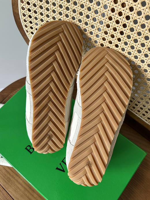 现货 THS-限时 BV家 情侣款 新款复古阿甘运动鞋 4色 QZ113 商品图12