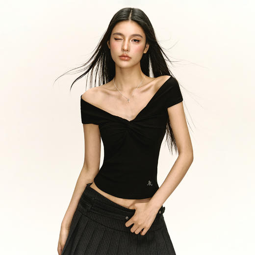 Ariseism 美式复古设计感露肩短袖t恤女夏季新款修身一字肩上衣 商品图1