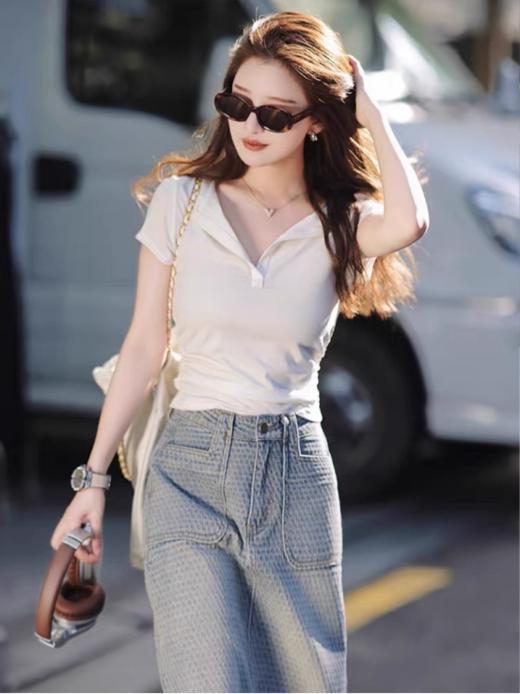 【MOMOTIABIN圆领纯色开口领T恤YYTMA86】🌟 T 恤采用莱赛尔面料，就像随身带着小空调，清凉感满满🍃🌟🌟 有超多基础纯色可以选择，打造出不同风格。 商品图0