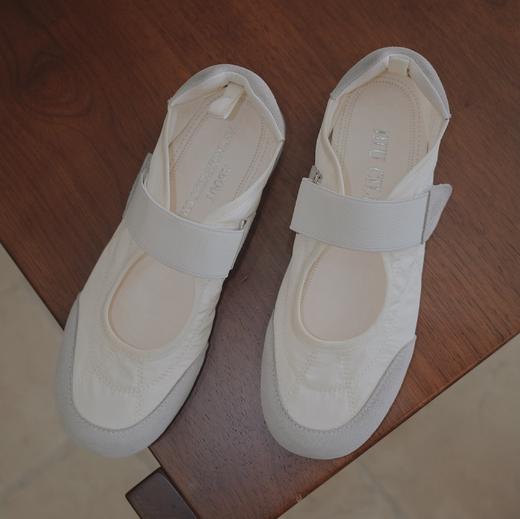 BIUCILI 「随性撒野」原创松紧带休闲运动风玛丽珍单鞋 商品图1