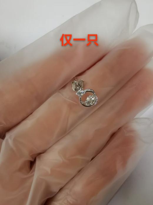 BYGS096982-A0-A0 周六福 银饰耳钉925银耳扣时尚百搭耳环耳饰 商品图4