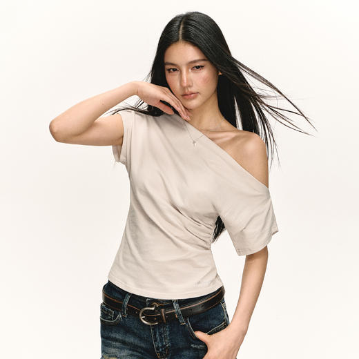 Ariseism 美式复古设计感斜肩短袖t恤女夏季新款露肩收腰修身上衣 商品图2