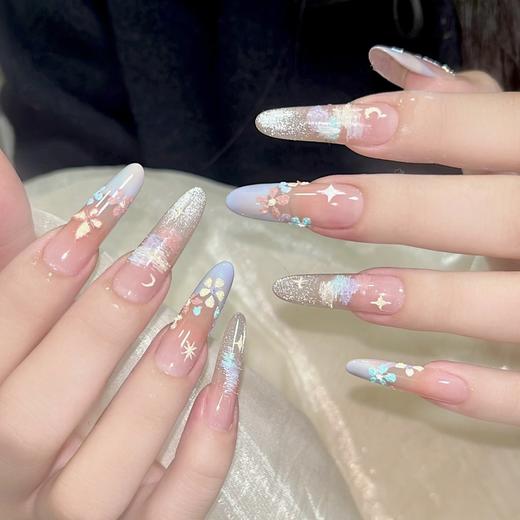 【裸色渐变×猫眼钻光✨】高质感美甲新宠，裸色带钻渐变猫眼穿戴甲新款，百搭日常也能C位出道💅 商品图6