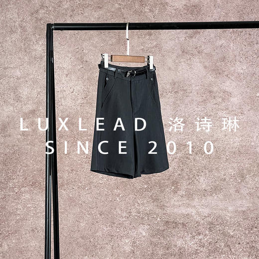 「开团福利」洛诗琳高级感薄款通勤西装阔腿裤女2025夏季新款A字短裤高腰显瘦五分裤女(7天内发货)45753 商品图0