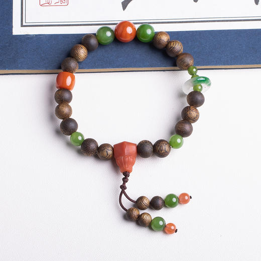 xy0405沉香+南红碧玉转运手串 商品图3