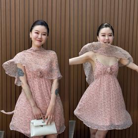 DUO智仙粉标少女雏菊淡粉色真丝混纺印花吊带连衣裙和夏日小披肩