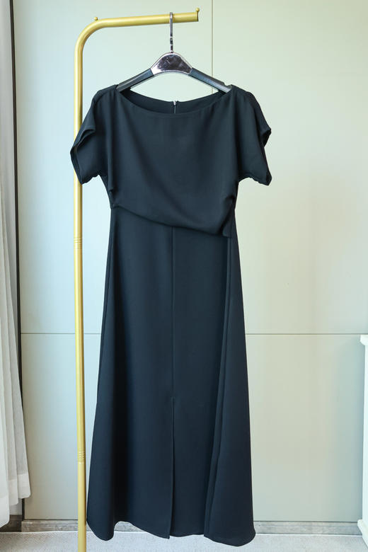 优雅代号|高级感修身醋酸连衣裙 商品图0