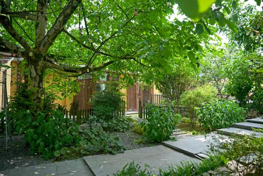 【彭州·422号院】 5房温泉私汤/泳池小院，可单房预定，中坝森林旁，夏季避暑耍水，K歌、地暖、儿童游玩滑滑梯、柴火灶、私房菜（春节可放烟花）YY 商品图2