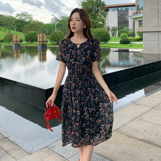 奢姿大码女装2025夏季时尚碎花收腰连衣裙胖妹妹气质减龄印花裙子9952802531 商品图1